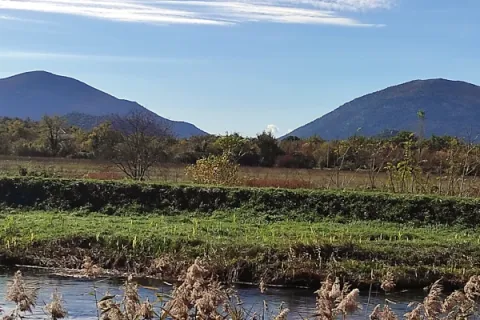 brda iza Ljubuškog polja prema Pločama